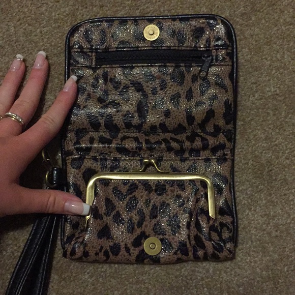 Bueno wristlet - Picture 3 of 4